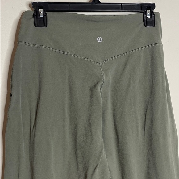 Lululemon | Women’s Align Jogger Crop *23 Size 8 - Picture 5 of 8